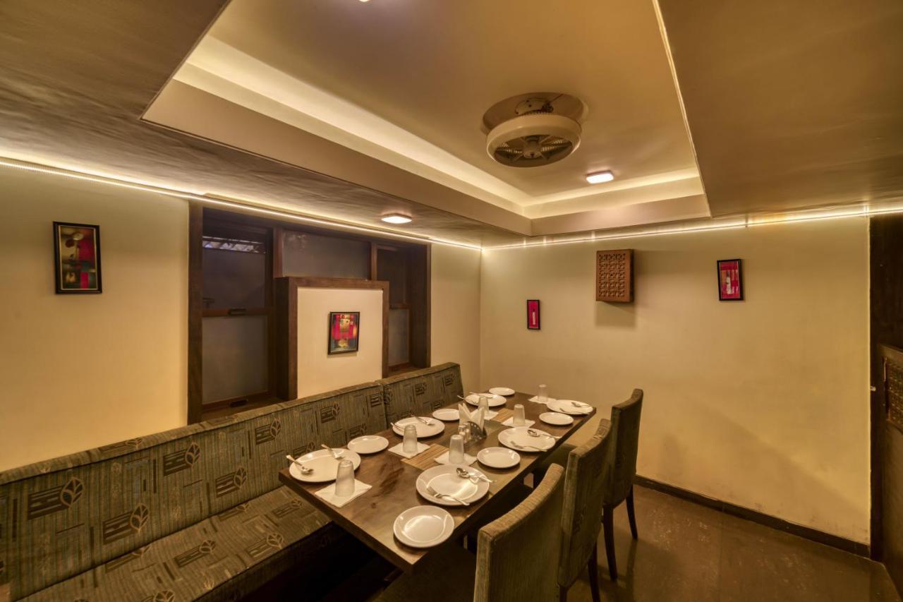 Hotel Ashwin Igatpuri, Pure Veg & Jain Food מראה חיצוני תמונה