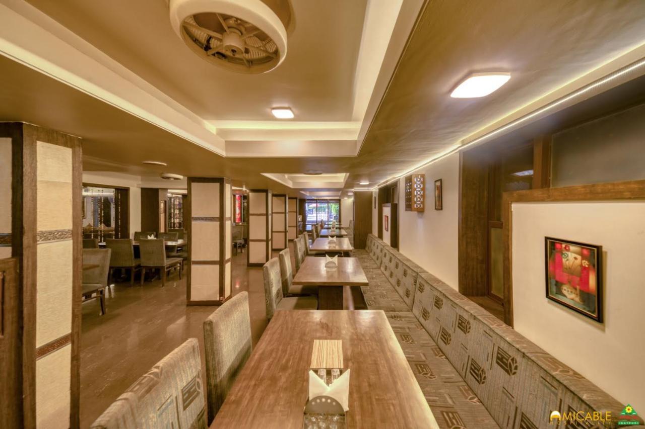 Hotel Ashwin Igatpuri, Pure Veg & Jain Food מראה חיצוני תמונה