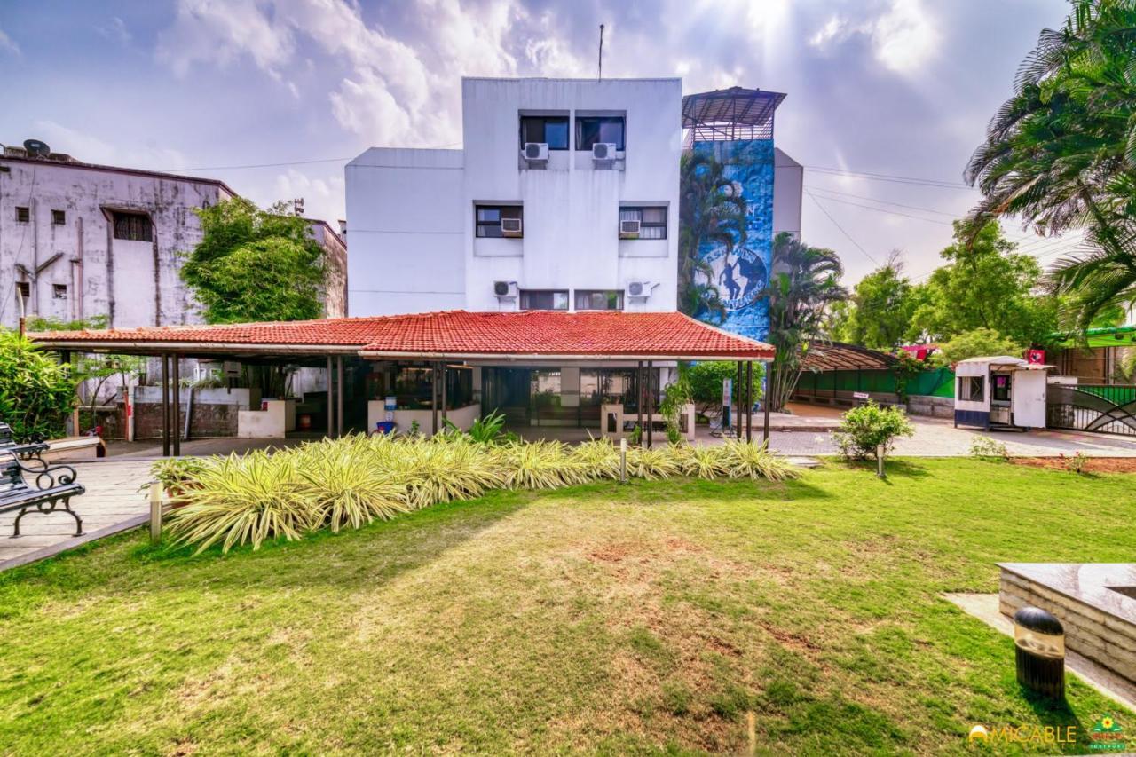 Hotel Ashwin Igatpuri, Pure Veg & Jain Food מראה חיצוני תמונה